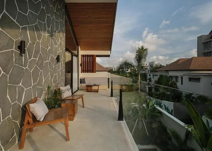 Villa Tok, 4 Mins Walk To *